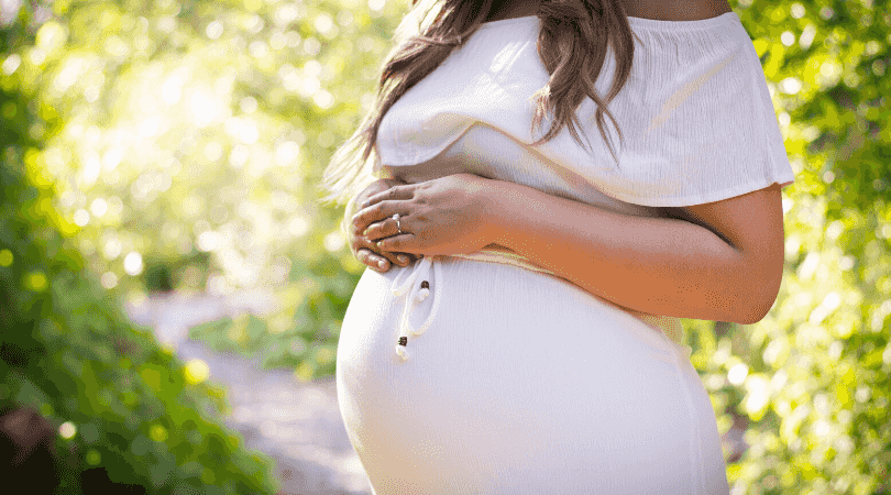 5 accesorios prácticos para usar en el embarazo este 2024