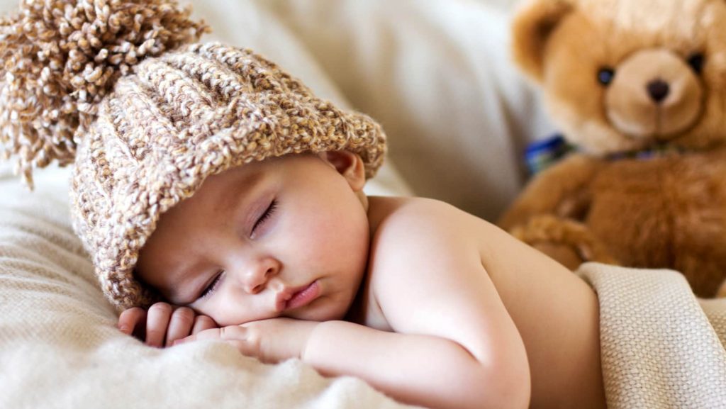 nombres niños inician con A