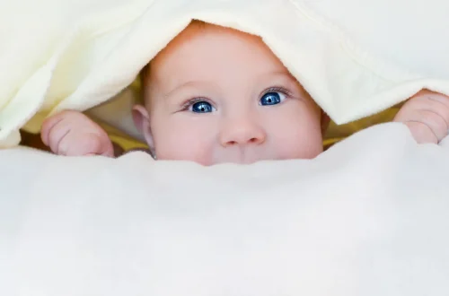 Tendencias de Nombres de Bebés 2026